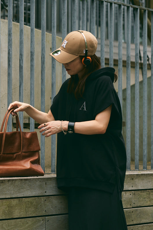 NEW ERA×ANIECA フーディ