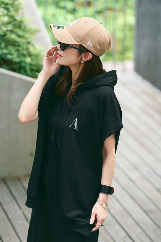 NEW ERA×ANIECA フーディ